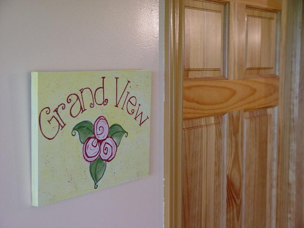 Our Valley View Bed & Breakfast Hampton Стая снимка