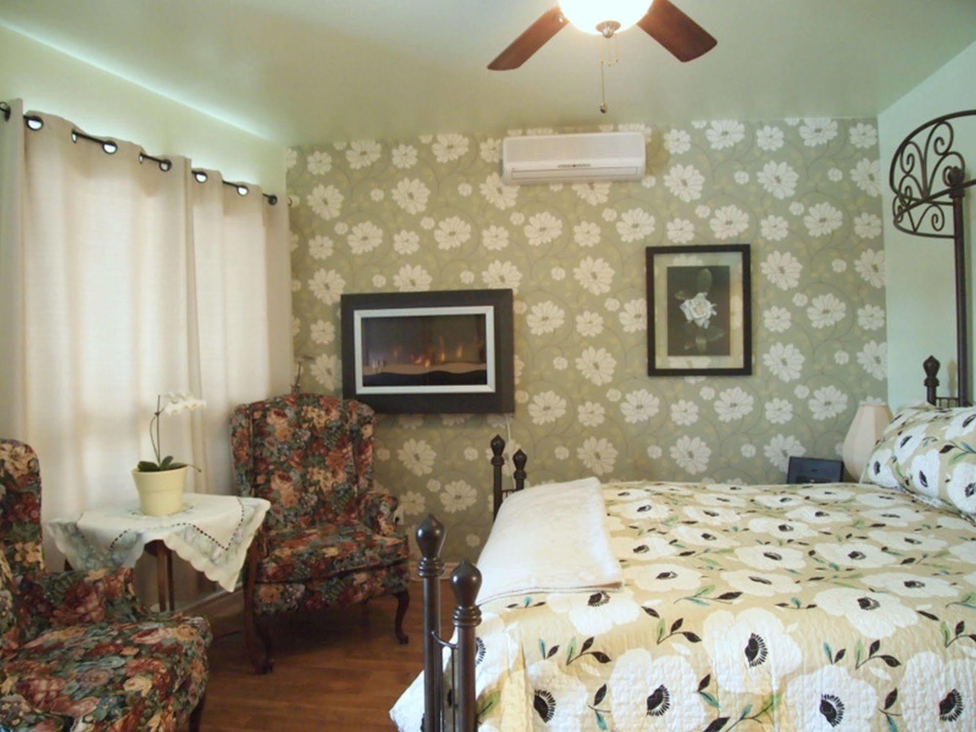 Our Valley View Bed & Breakfast Hampton Екстериор снимка